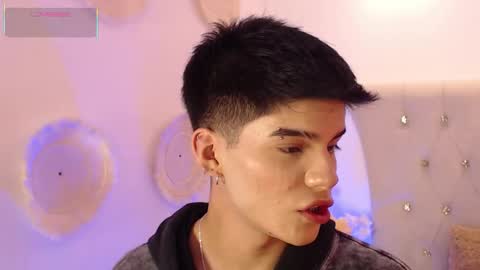 Snapshot of dulcey_ chatting on 12.05.25 Dulcey online show from 12.05.25