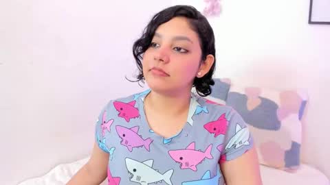 Snapshot of dullce77 chatting on 11.18.25 Dulce online show from 11.18.25