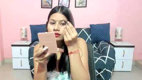 Snapshot of dumble_doree chatting on 05.31.26 dumble_doree online show from 05.31.26