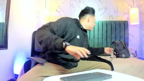 Dustin Sonne online show from 06.10.26