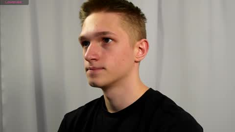 Dustyn online show from 01.05.25