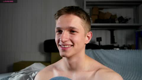 Dustyn online show from 02.06.25