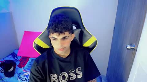 Snapshot of dustyy_33 chatting on 02.25.26 DUSTY online show from 02.25.26