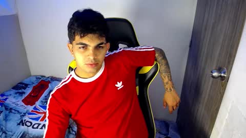 Snapshot of dustyy_33 chatting on 02.26.26 DUSTY online show from 02.26.26