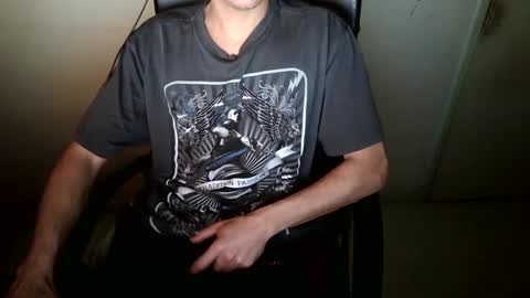 Snapshot of dwaynejamesjackson chatting on 01.01.25 dwaynejamesjackson online show from 01.01.25