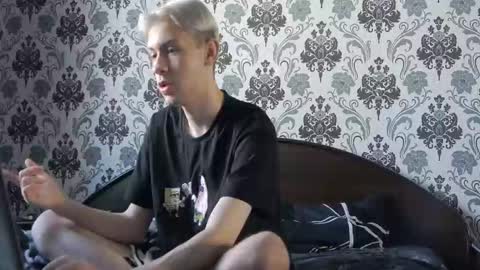 Adrian online show from 09.22.25