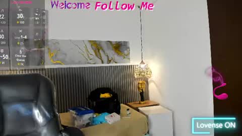 dyla_n18_ online show from 06.21.26