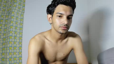 Snapshot of dylan_hoot chatting on 09.13.25 Dylan online show from 09.13.25