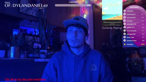 Snapshot of dylandaniel69 chatting on 12.03.24 Dylan Daniel 7.8 online show from 12.03.24