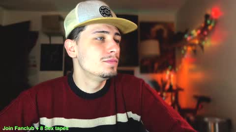 Snapshot of dylandaniel69 chatting on 02.06.25 Dylan Daniel 7.8 online show from 02.06.25