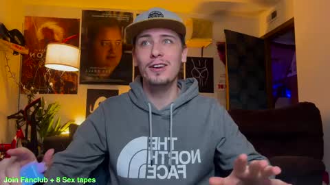 Snapshot of dylandaniel69 chatting on 02.11.25 Dylan Daniel 7.8 online show from 02.11.25