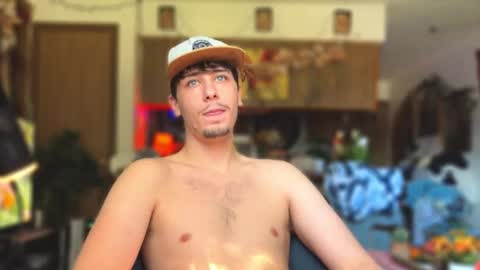 Snapshot of dylandaniel69 chatting on 10.12.25 Dylan Daniel 7.8 online show from 10.12.25