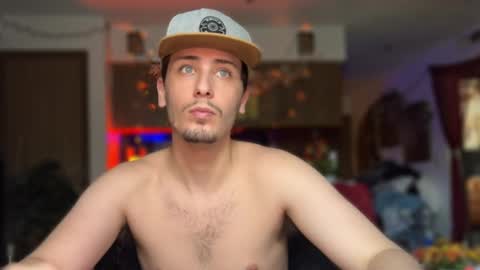 Snapshot of dylandaniel69 chatting on 10.17.25 Dylan Daniel 7.8 online show from 10.17.25