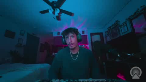 Dylan Daniel 7.8 online show from 05.03.26