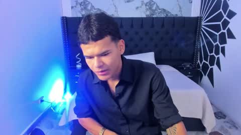 Snapshot of dylanroyce_ chatting on 03.04.26 dylanroyce_ online show from 03.04.26