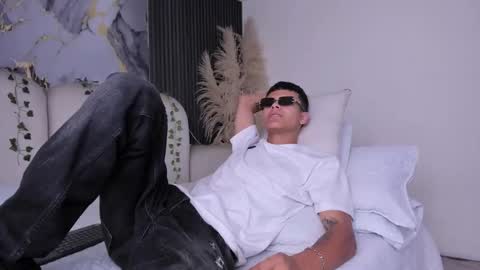 Snapshot of dylanroyce_ chatting on 03.13.26 dylanroyce_ online show from 03.13.26