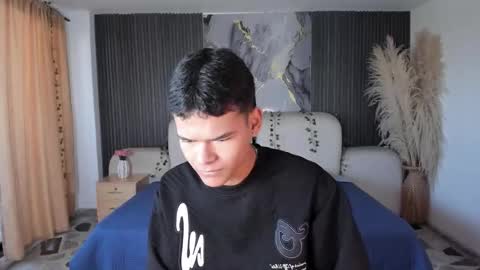 Snapshot of dylanroyce_ chatting on 03.19.26 dylanroyce_ online show from 03.19.26