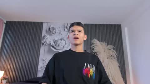 Snapshot of dylanroyce_ chatting on 03.22.26 dylanroyce_ online show from 03.22.26