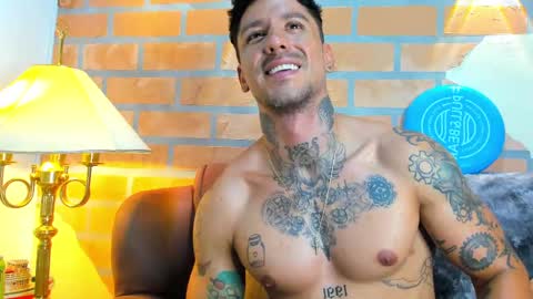 Snapshot of dylanstonne1 chatting on 02.22.25 D Y L A N online show from 02.22.25