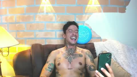 Snapshot of dylanstonne1 chatting on 03.09.25 D Y L A N online show from 03.09.25