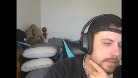 dylboi47 online show from 10.18.25