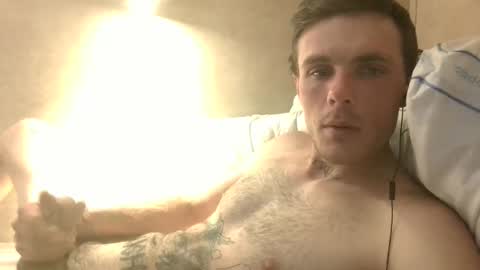 Snapshot of dylp400 chatting on 01.31.25 dylp400 online show from 01.31.25