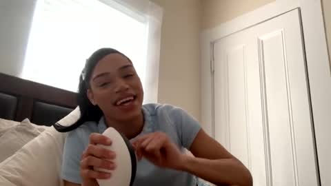 Snapshot of dynasty313 chatting on 03.01.25 Dynasty online show from 03.01.25