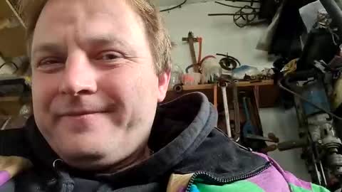 Snapshot of dzejnys chatting on 10.14.25 dzejnys online show from 10.14.25