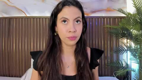 Call me Sofia online show from 04.15.26