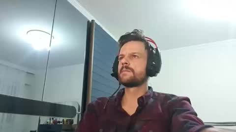 Snapshot of eaglecrm chatting on 12.22.24 eaglecrm online show from 12.22.24