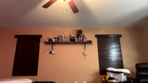 earl3232 online show from 01.16.26