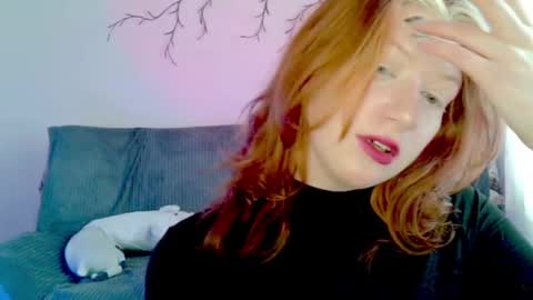 Snapshot of earn_my_lily chatting on 04.16.26 Lily online show from 04.16.26