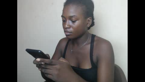 Snapshot of eatuupx chatting on 12.18.24 eatuupx online show from 12.18.24