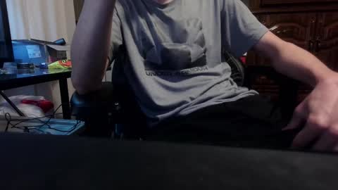 Snapshot of eazyduzit24 chatting on 04.13.26 eazyduzit24 online show from 04.13.26