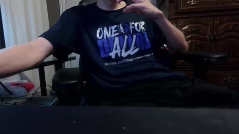 Snapshot of eazyduzit24 chatting on 04.14.26 eazyduzit24 online show from 04.14.26