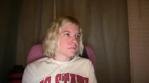 Snapshot of ebony8ivory chatting on 01.19.26 americnbarbie online show from 01.19.26