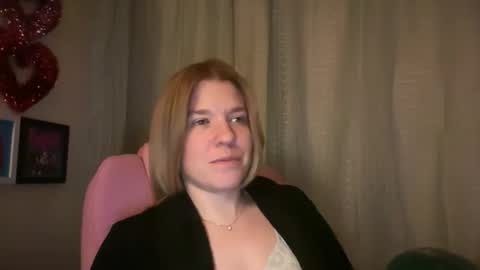 Snapshot of ebony8ivory chatting on 03.01.26 americnbarbie online show from 03.01.26