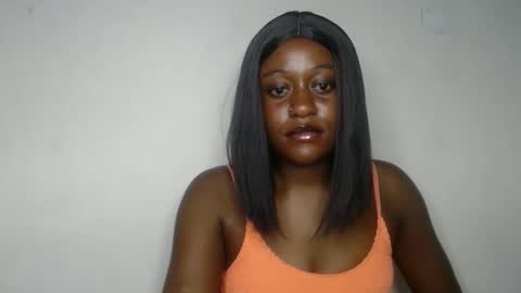 Snapshot of ebony_fatass chatting on 09.20.25 Ella online show from 09.20.25