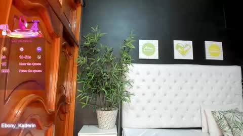 ebony_katterin online show from 11.13.25