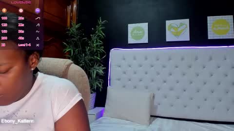 ebony_katterin online show from 11.22.25