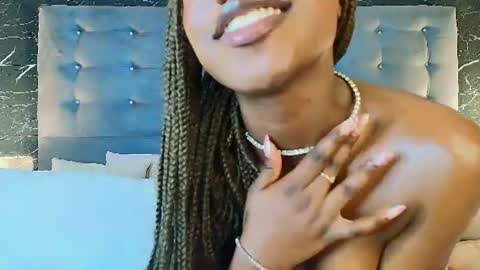 Snapshot of ebony_petitee chatting on 07.28.26 ebony_petitee online show from 07.28.26