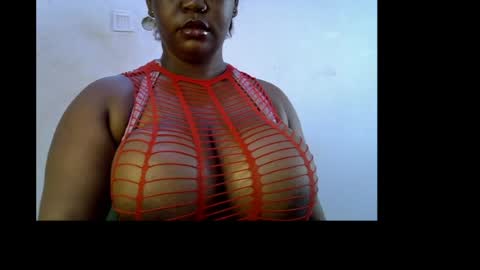 Snapshot of ebony_plumx12 chatting on 04.30.26 Prisy online show from 04.30.26