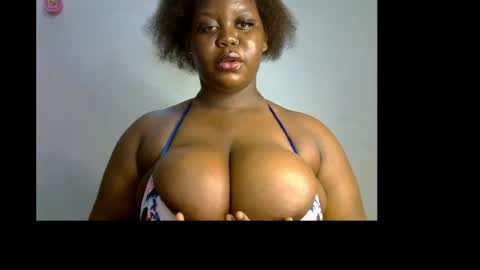 Snapshot of ebony_plumx12 chatting on 05.24.26 Prisy online show from 05.24.26