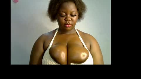 Snapshot of ebony_plumx12 chatting on 05.25.26 Prisy online show from 05.25.26