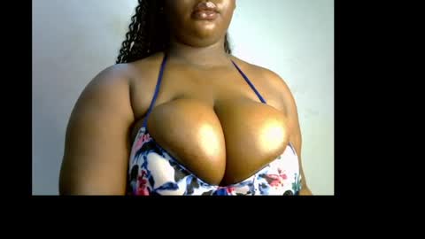 Snapshot of ebony_plumx12 chatting on 05.28.26 Prisy online show from 05.28.26