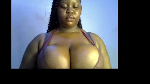 Snapshot of ebony_plumx12 chatting on 05.29.26 Prisy online show from 05.29.26