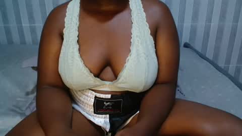Snapshot of ebony_sabrina chatting on 01.23.25 Sabrina online show from 01.23.25
