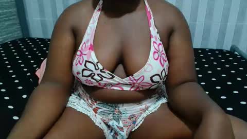 Snapshot of ebony_sabrina chatting on 03.03.26 Sabrina online show from 03.03.26