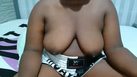 Snapshot of ebony_sabrina chatting on 04.09.26 Sabrina online show from 04.09.26