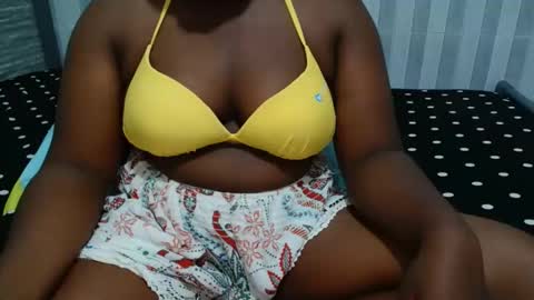 Snapshot of ebony_sabrina chatting on 04.14.26 Sabrina online show from 04.14.26